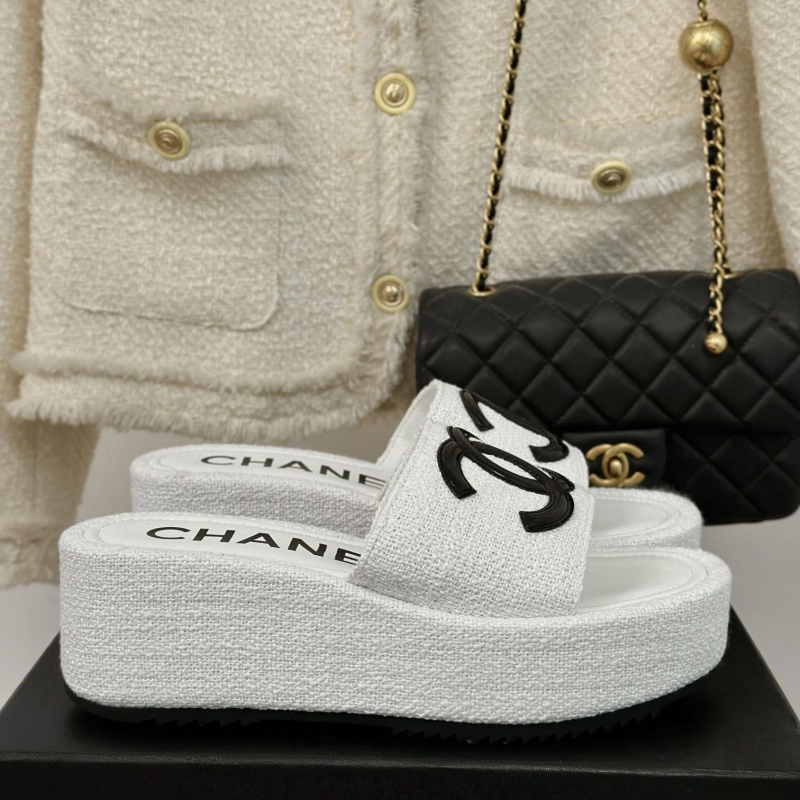 Ch*el slippers